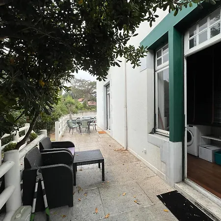 Apartment T2 Atypique Avec Parking Et Belle Terrasse - Biarritz